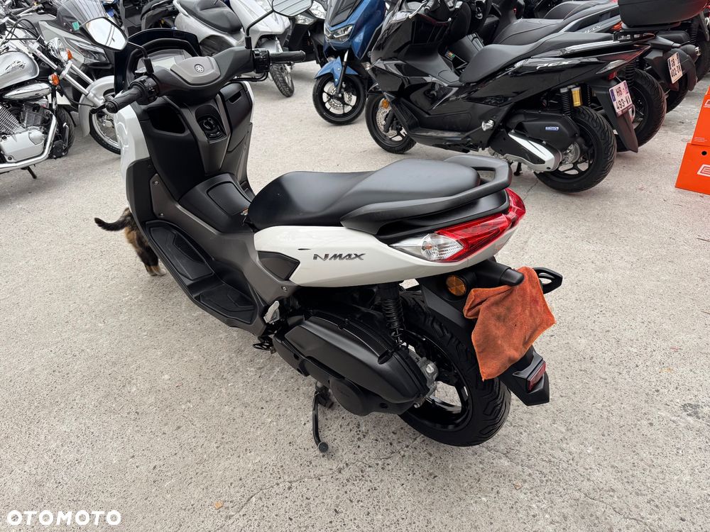 Yamaha NMAX - 5