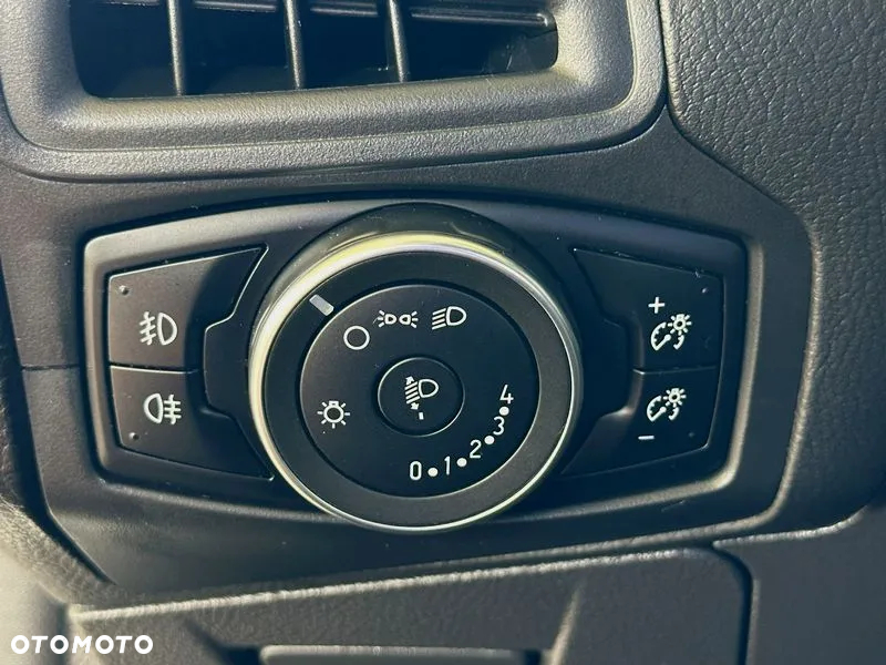 Ford Focus - 18