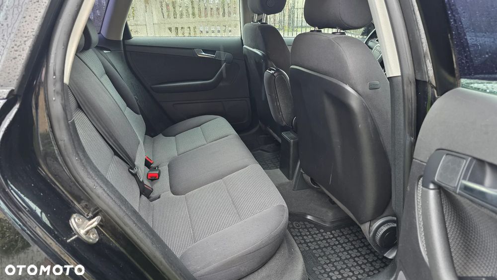 Audi A3 Sportback 1.6 Ambiente - 29