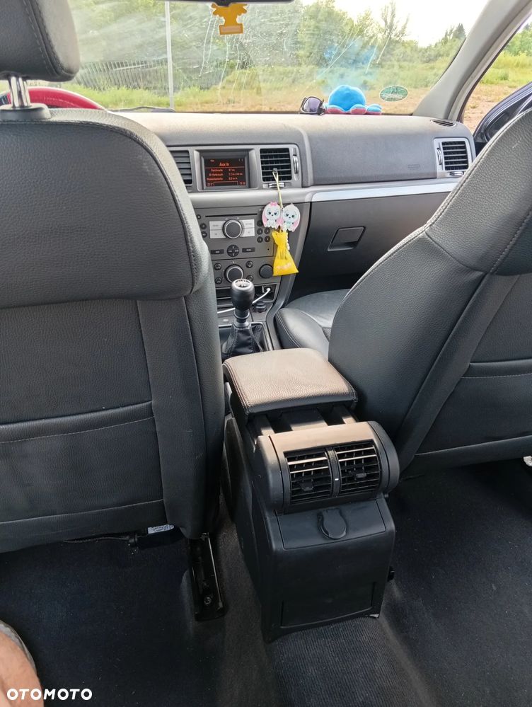 Opel Vectra 1.8 Cosmo - 28