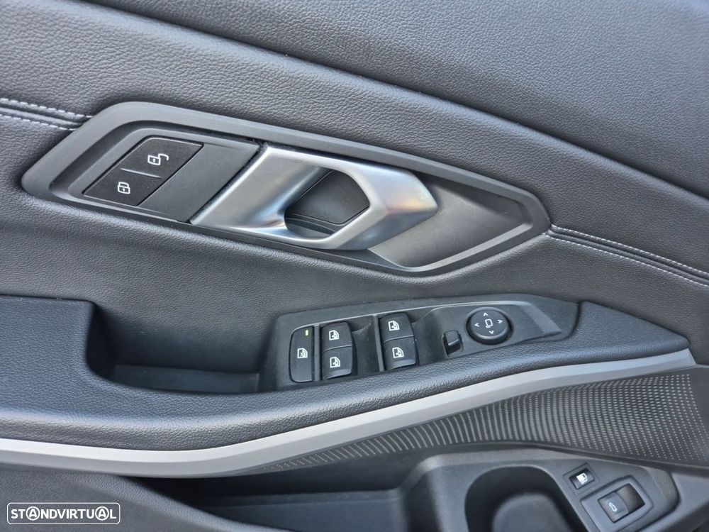 BMW 320 e Auto - 22
