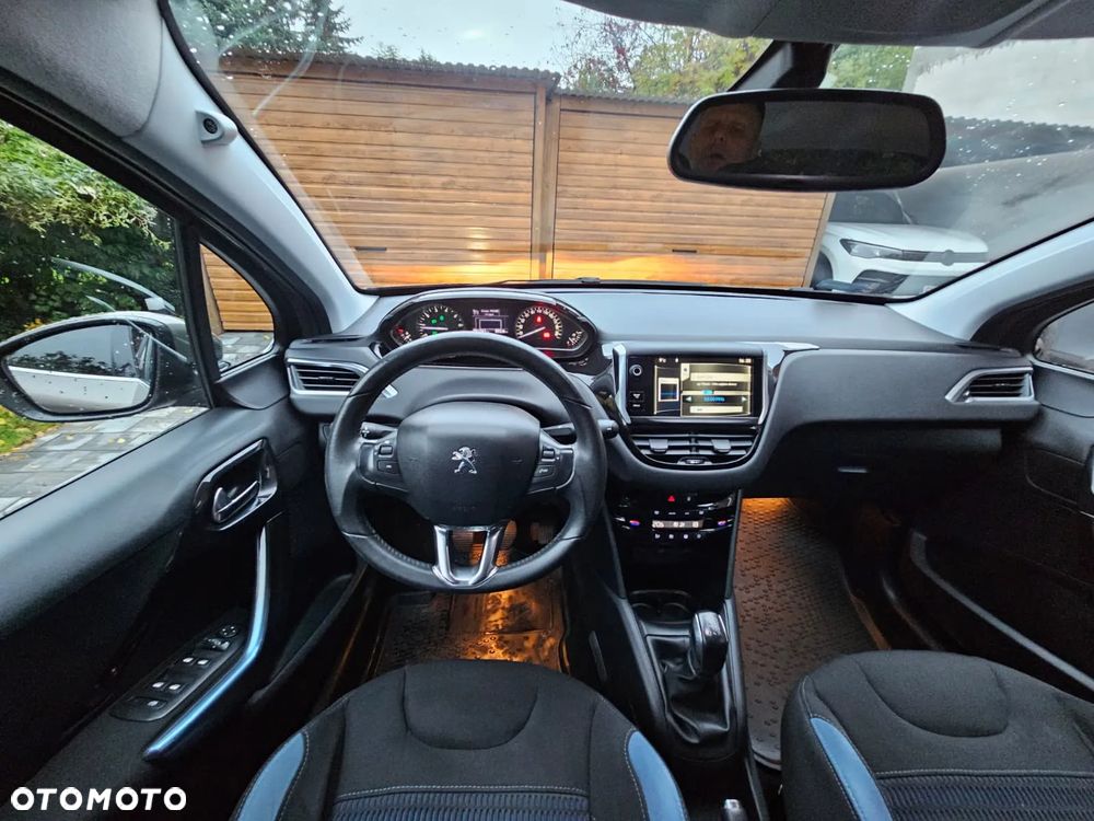 Peugeot 208 1.2 VTi Allure - 9