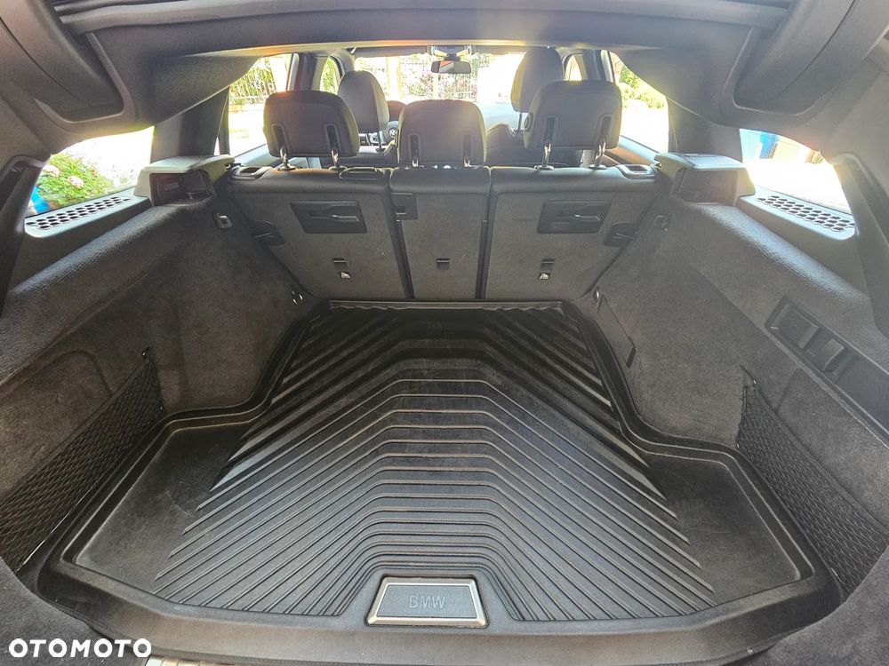 BMW Seria 3 320d M Sport - 9