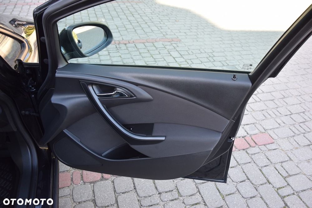 Opel Astra 1.4 EcoFLEX 150 Jahre - 22