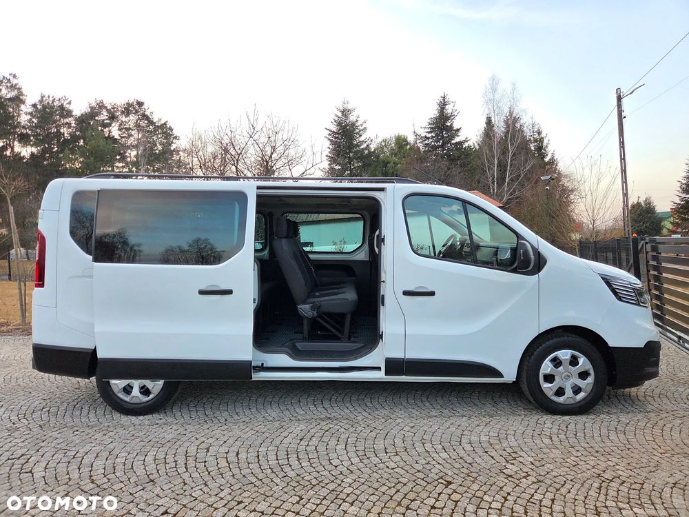 Renault Trafic 2.0 dCi - 39