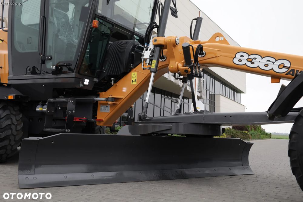 Case 836C AWD - 3