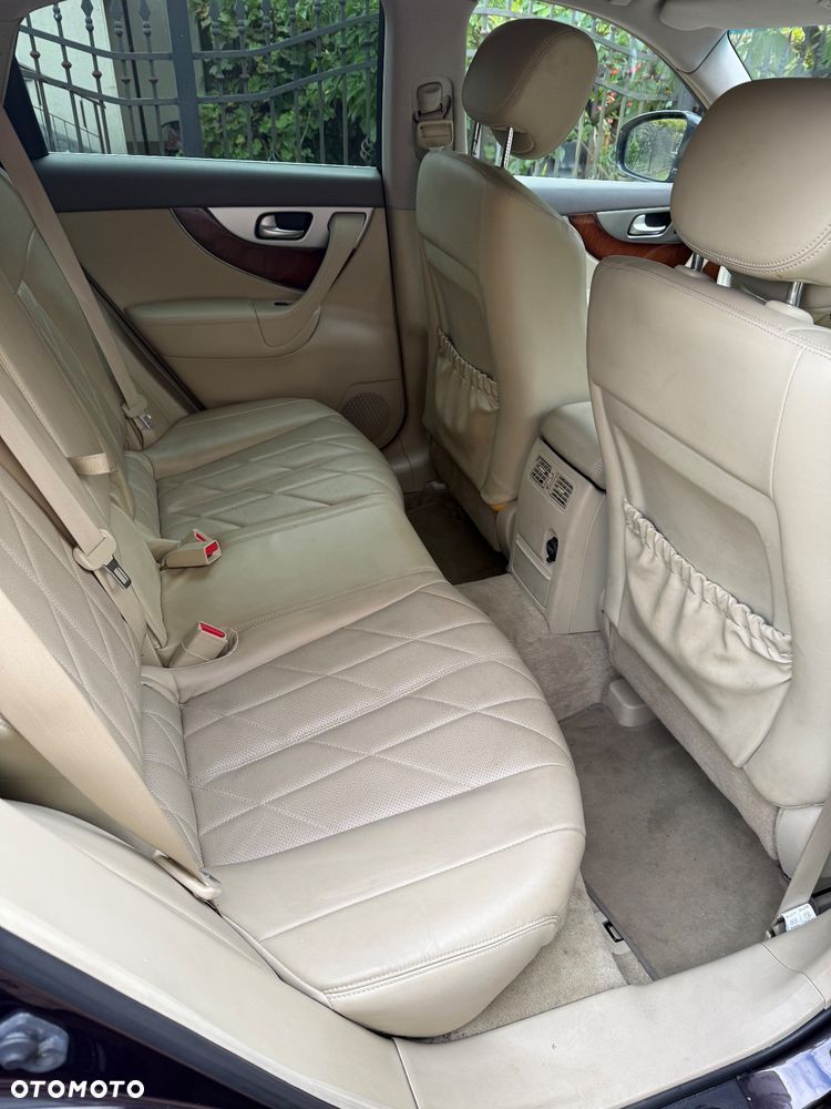 Infiniti QX70 3.0d S Premium - 12