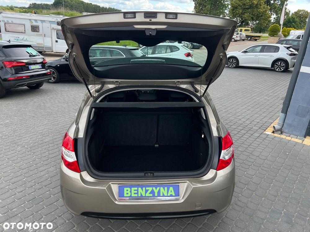 Citroën C4 VTi 95 Attraction - 22