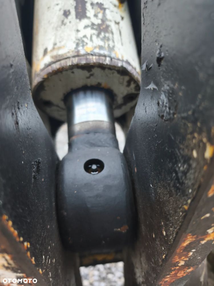 Claas Ranger T907 - 13