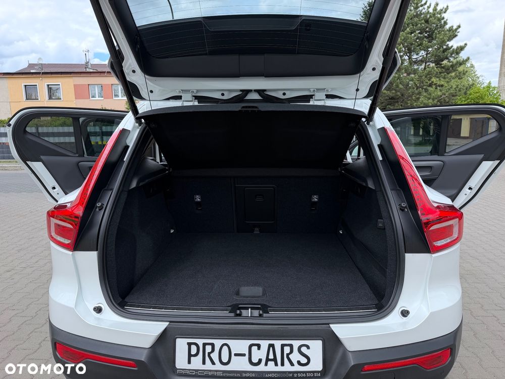 Volvo XC 40 - 36
