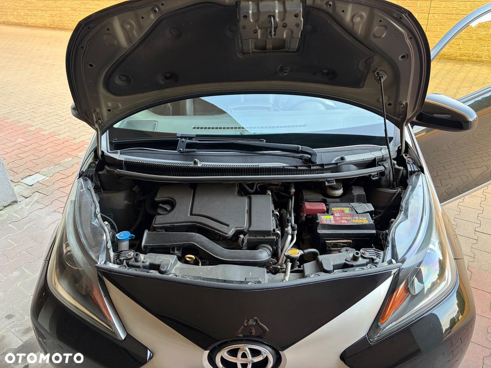 Toyota Aygo x-clusiv - 18
