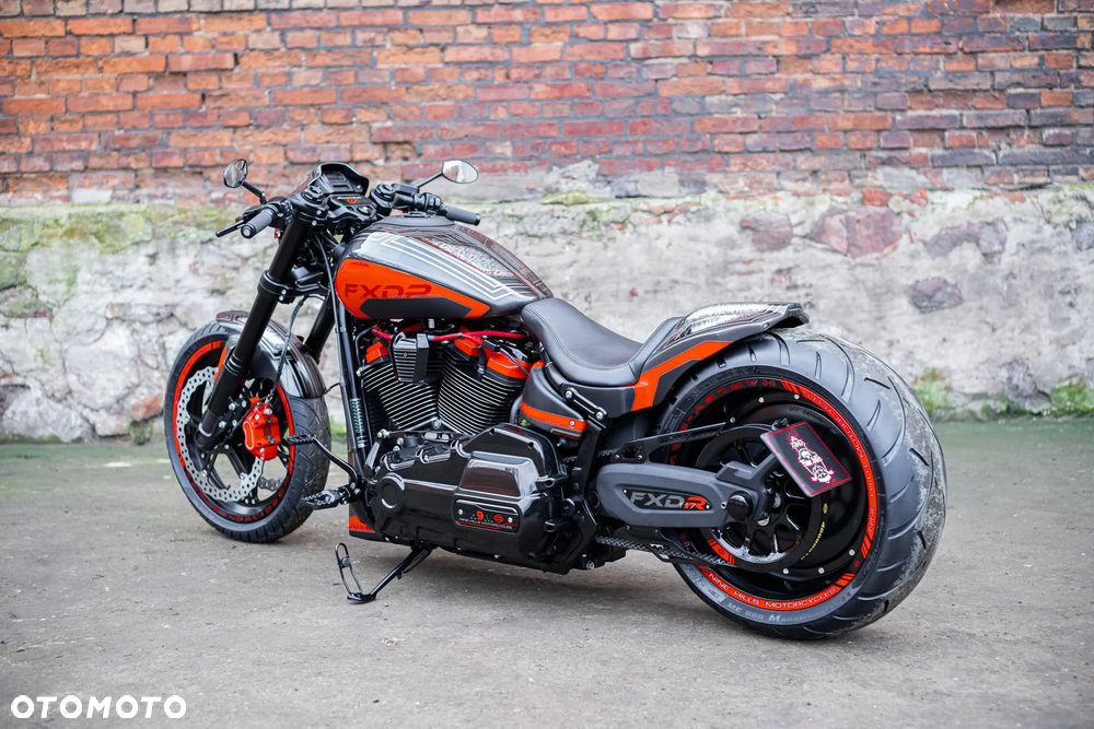 Harley-Davidson Softail FXDR - 8