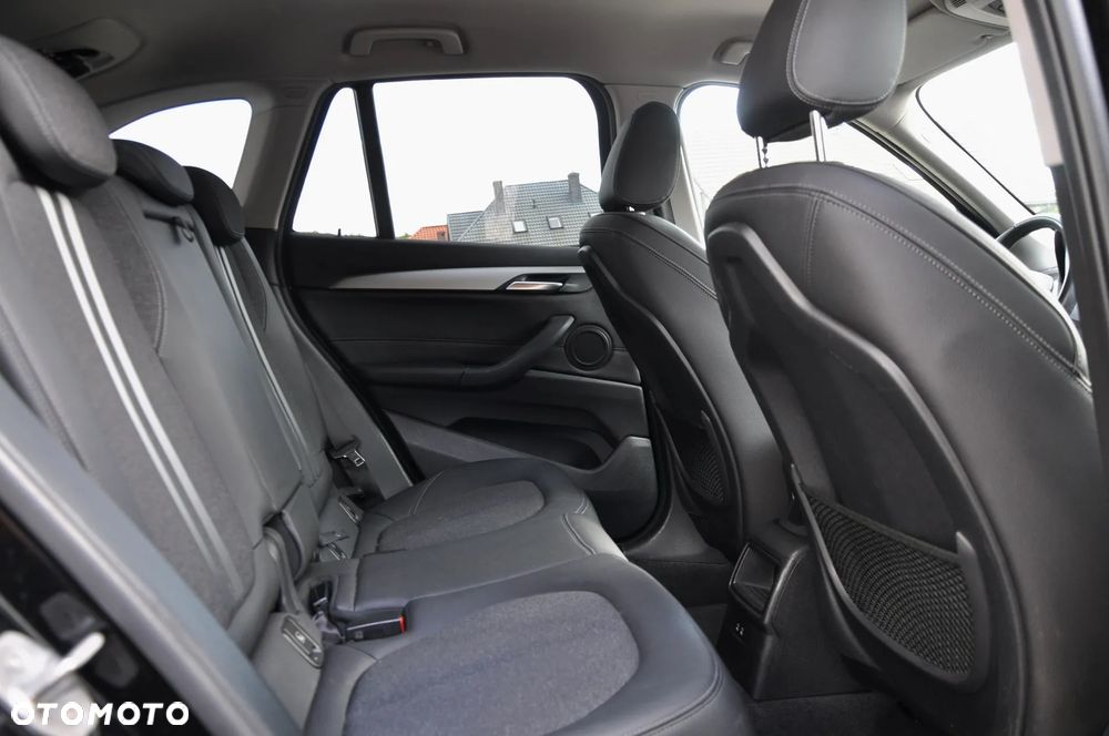 BMW X1 sDrive18d Advantage sport - 16