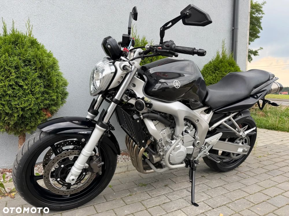 Yamaha FZ - 6