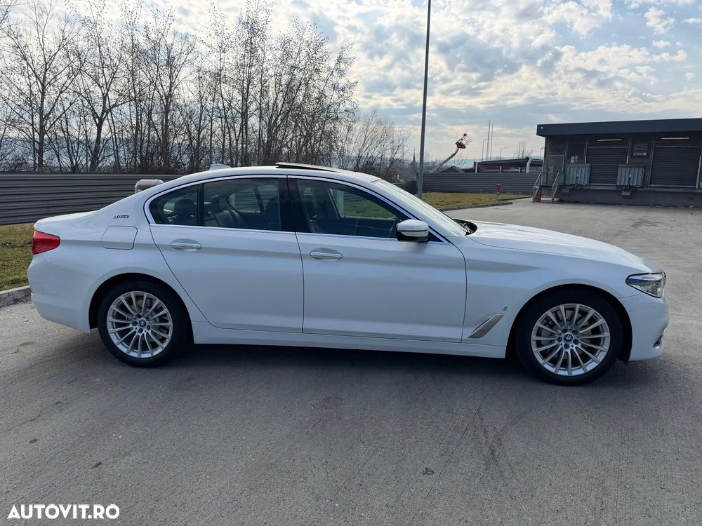 BMW Seria 5 530e iPerformance Aut. Luxury Line - 4