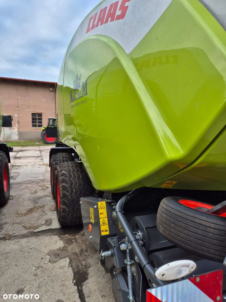 Claas 660 tys netto Claas Quadrant 4200 - 4