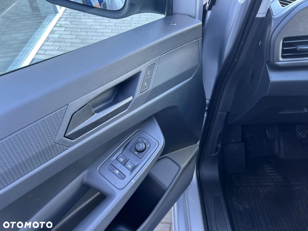 Ford Transit Connect - 10