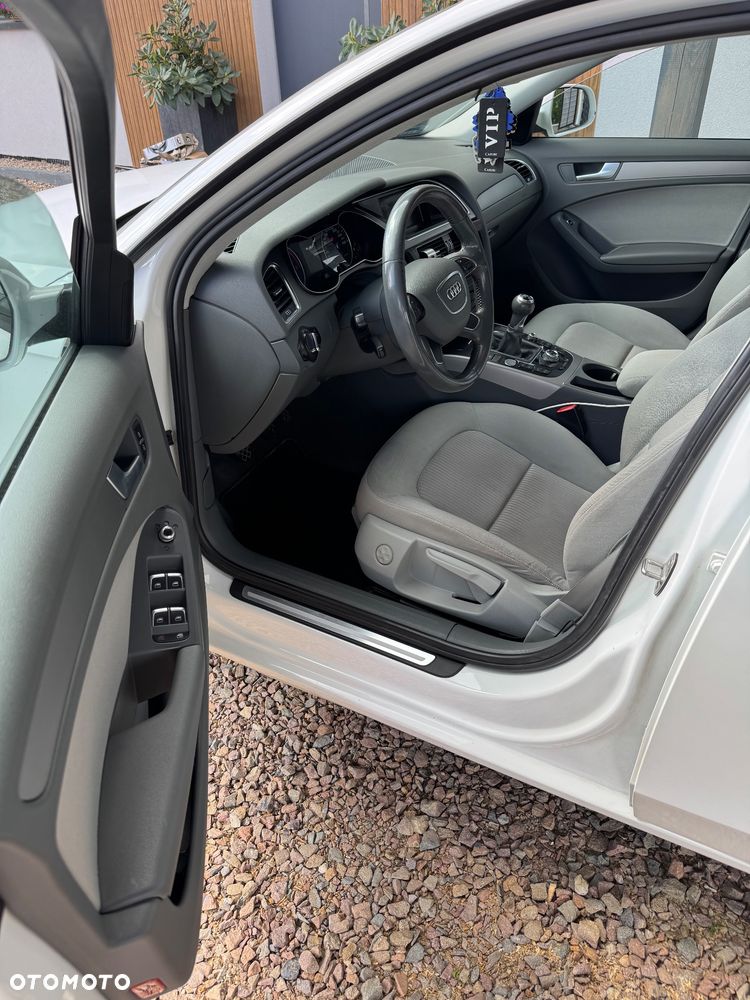 Audi A4 Avant - 22