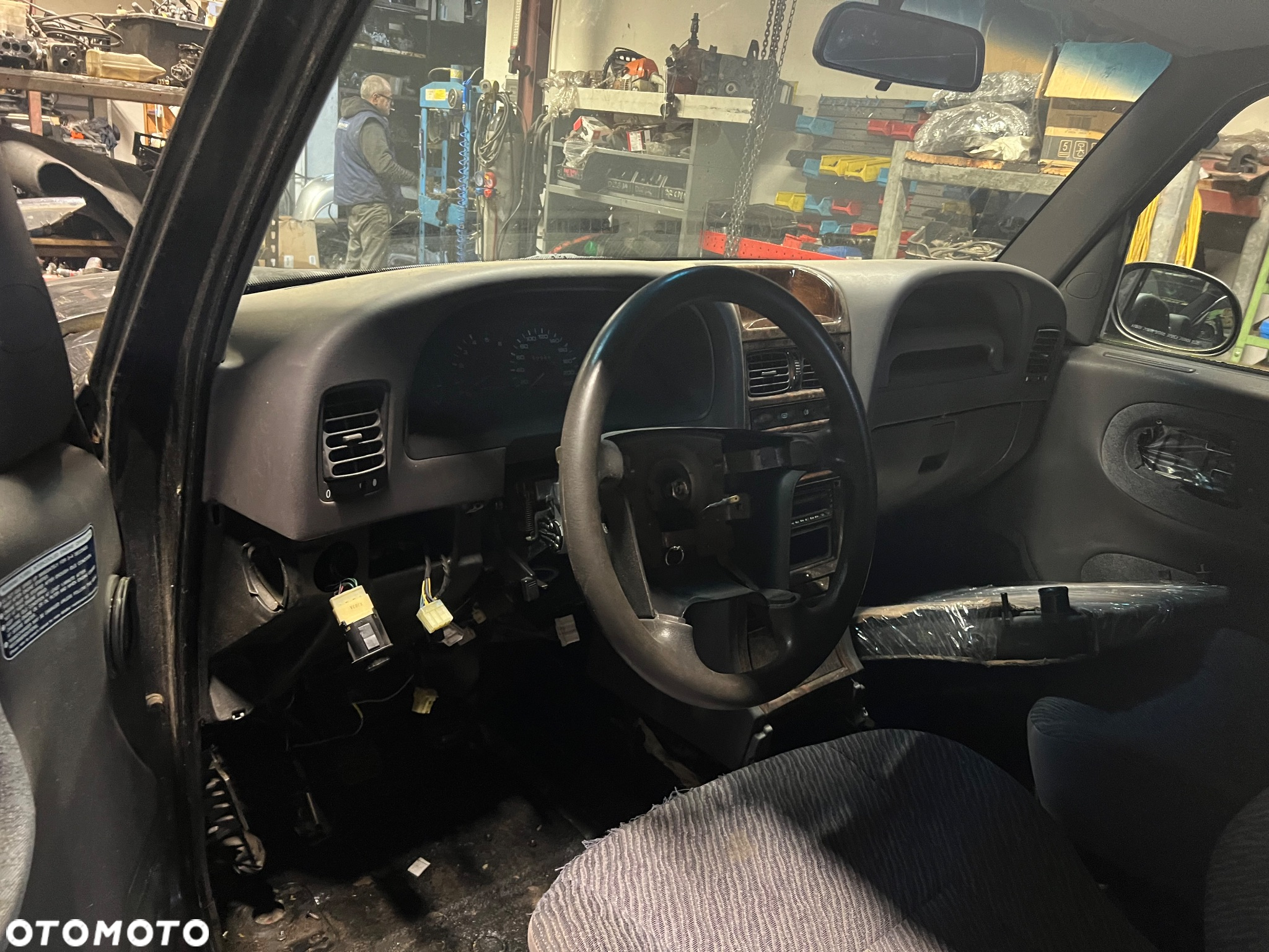 Karoseria znaczek ssangyong korando 2000r - 5