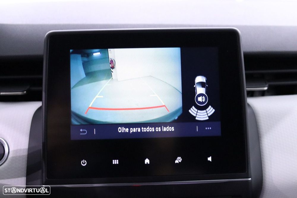 Renault Clio 1.0 TCe Techno Bi-Fuel - 24