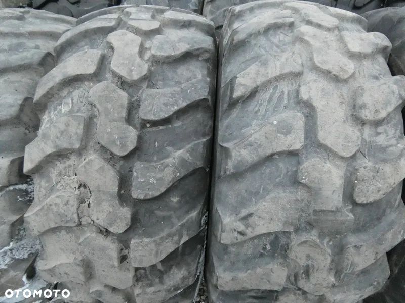 Opony do ładowarki 405/70 R18 Prawie nowe dunlop mitas - 16