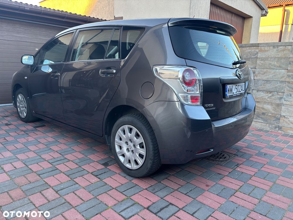 Toyota Verso 2.0 D-4D - 6