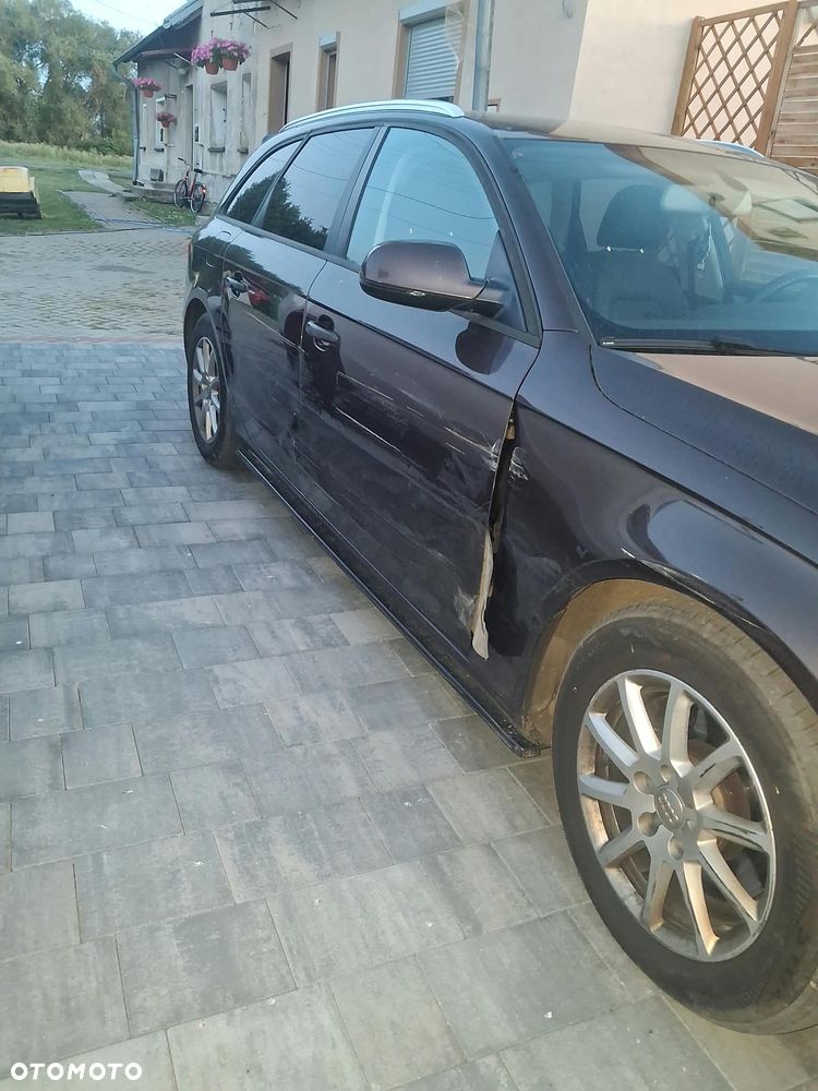 Audi A4 Avant - 4