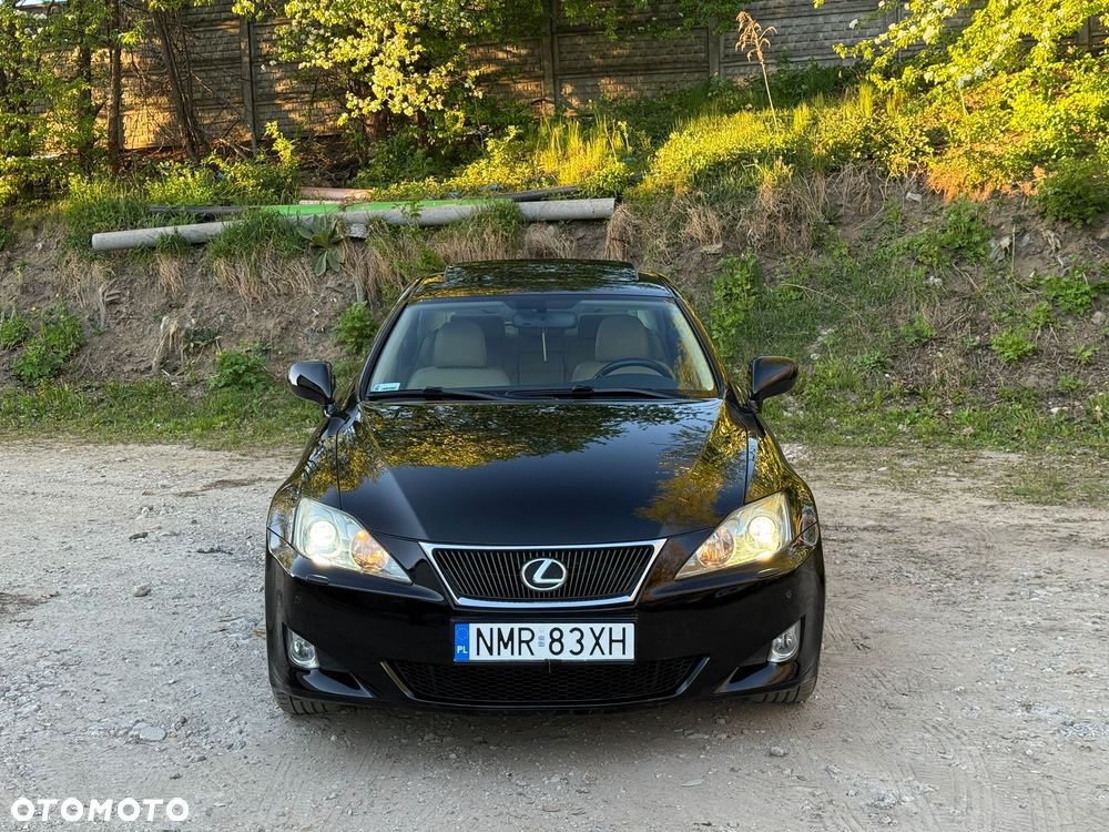Lexus IS 220 D Prestige - 9