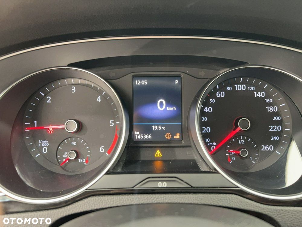 Volkswagen Passat - 15