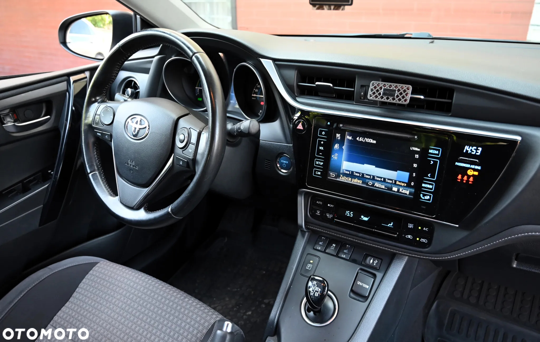 Toyota Auris - 29