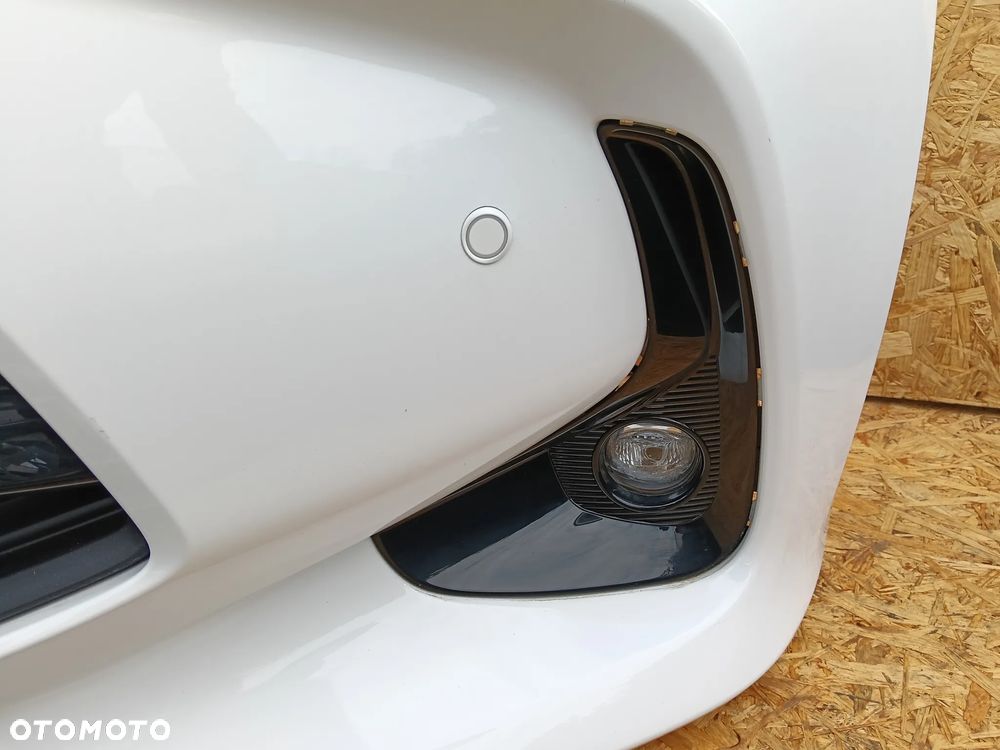 zderzak pas przedni belka błotnik chłodnice lampy Toyota Yaris IV 1.5 Hybrid - 11