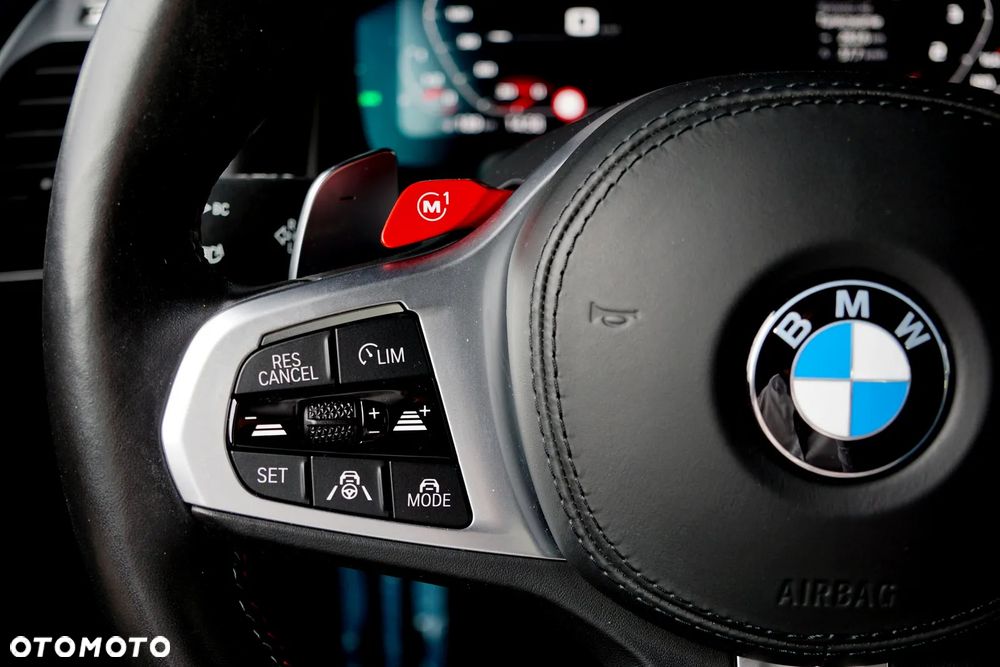 BMW M8 - 30