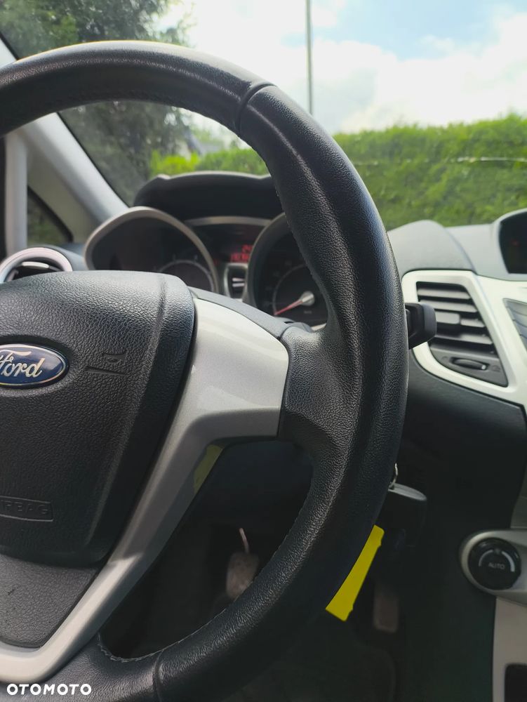 Ford Fiesta 1.25 Titanium EU5 - 28