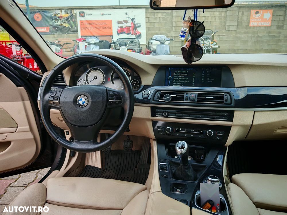 BMW Seria 5 520d Touring - 6