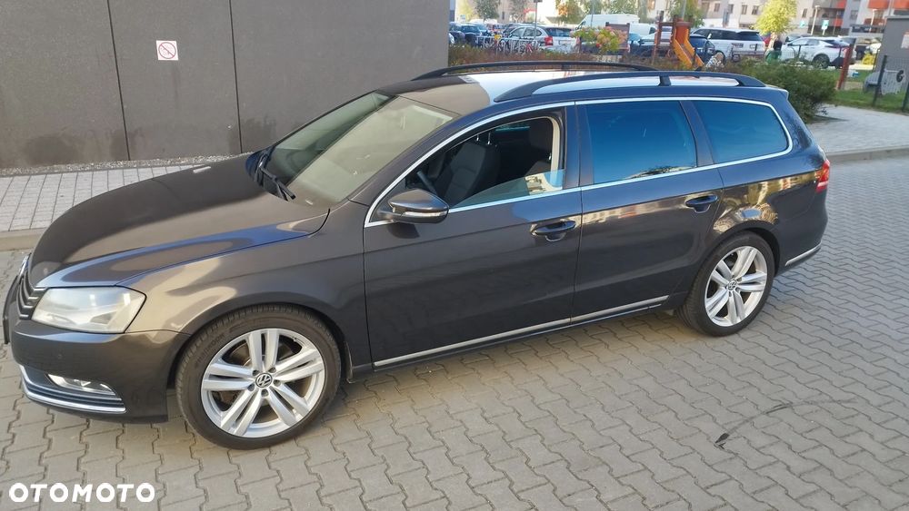 Volkswagen Passat Variant 2.0 Blue TDI DSG SCR Comfortline - 14