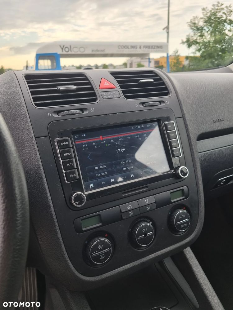 Volkswagen Golf - 14