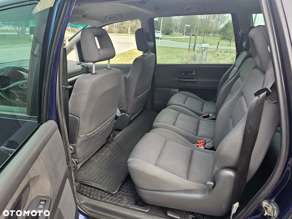 Volkswagen Sharan 2.0 TDI Highline - 25