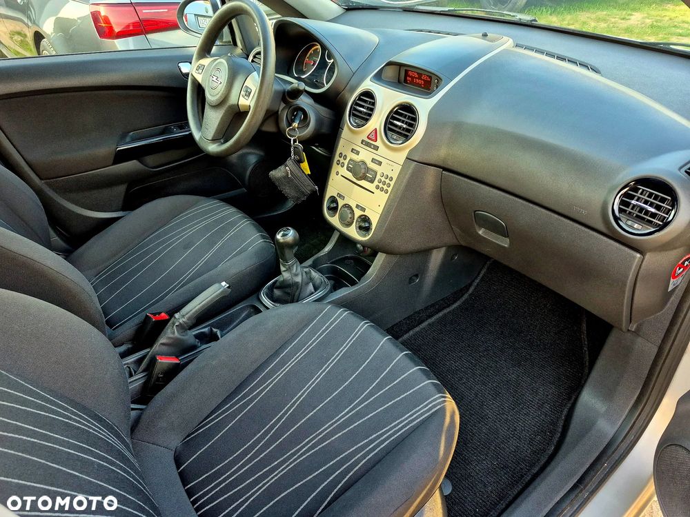Opel Corsa - 11