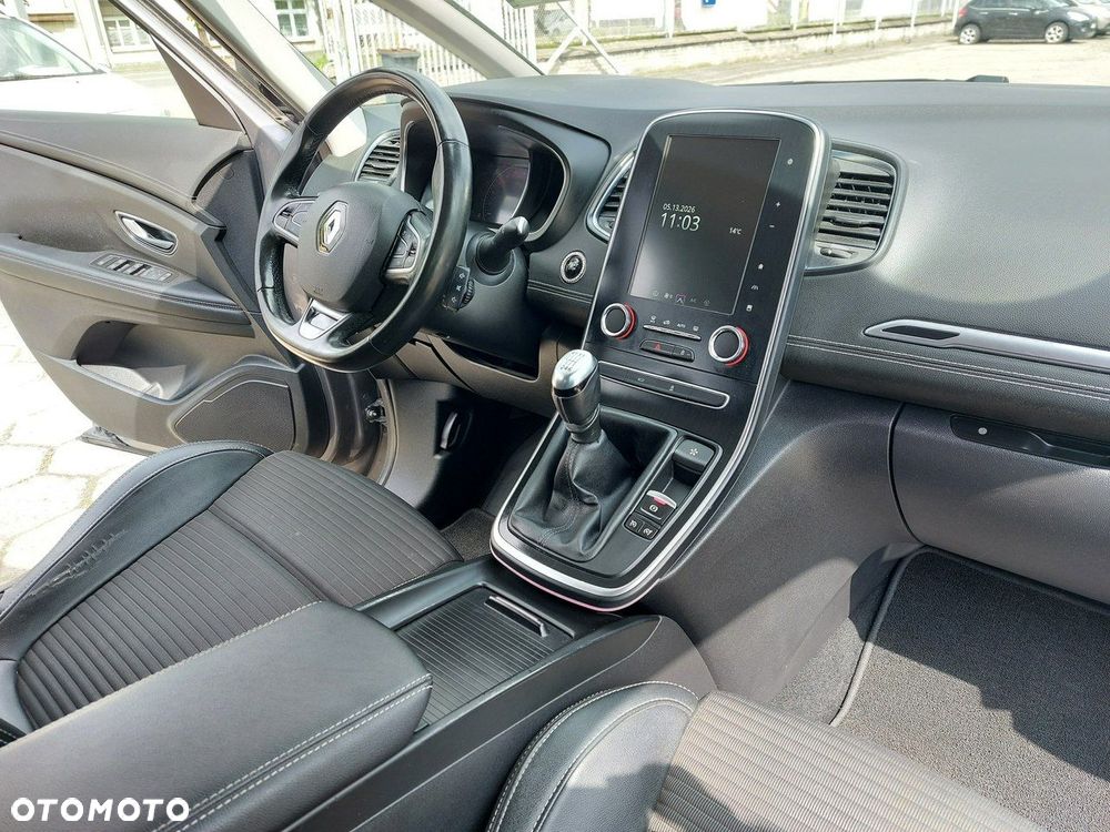 Renault Scenic - 16