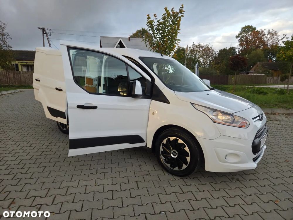 Ford Transit Connect - 18