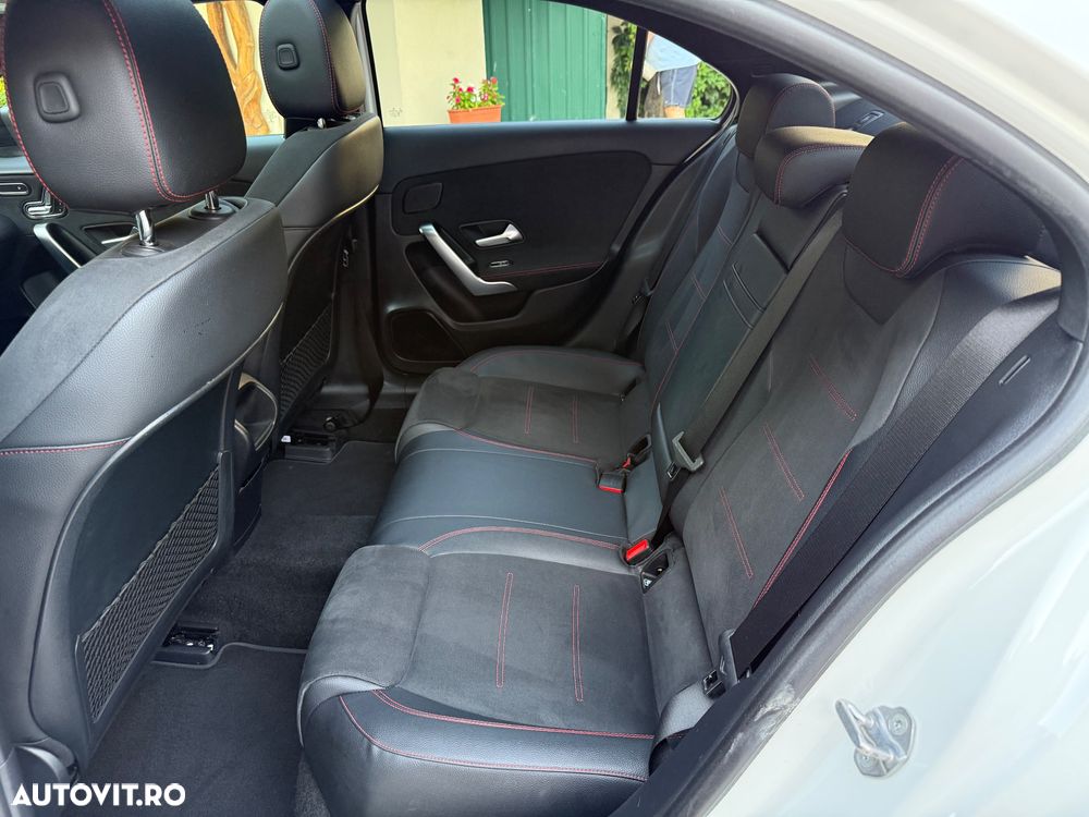 Mercedes-Benz A 220 Aut. - 12