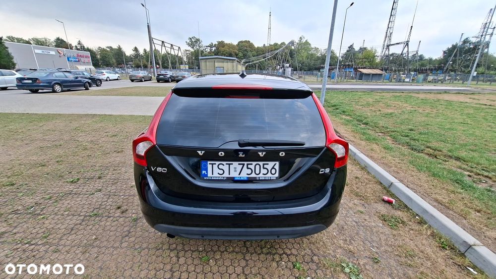 Volvo V60 D3 Geartronic Momentum - 4