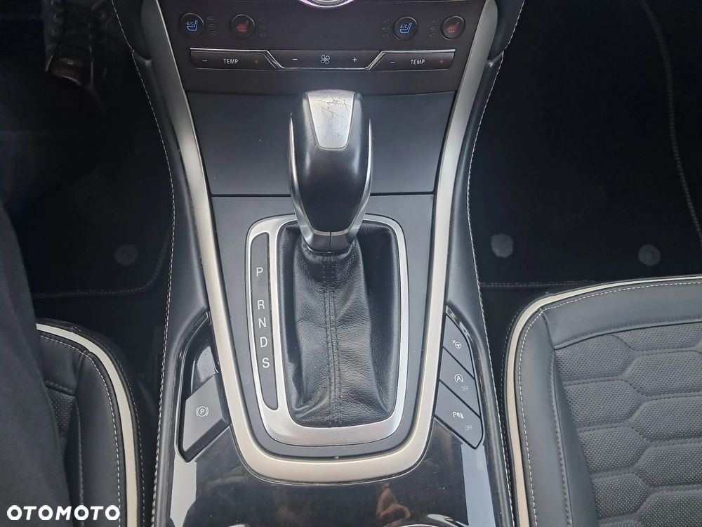 Ford S-Max 2.0 TDCi 4WD Vignale PowerShift - 24
