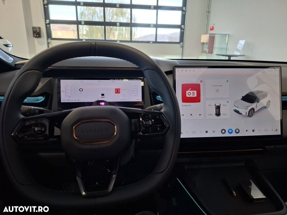 Lynk&Co 8 - 15