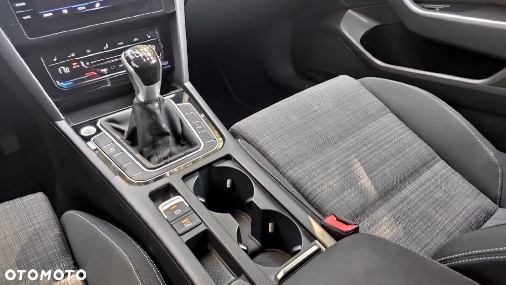 Volkswagen Passat Variant - 22