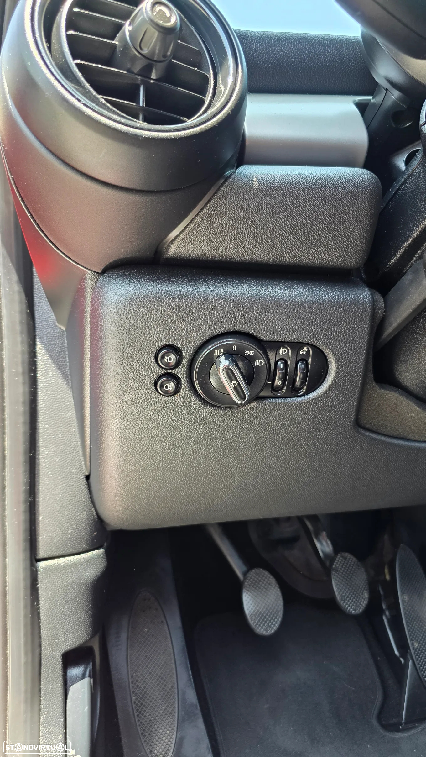 MINI 5 Portas One D - 23