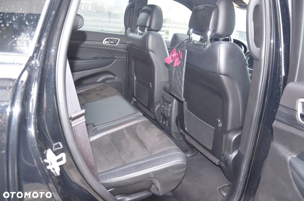 Jeep Grand Cherokee - 14