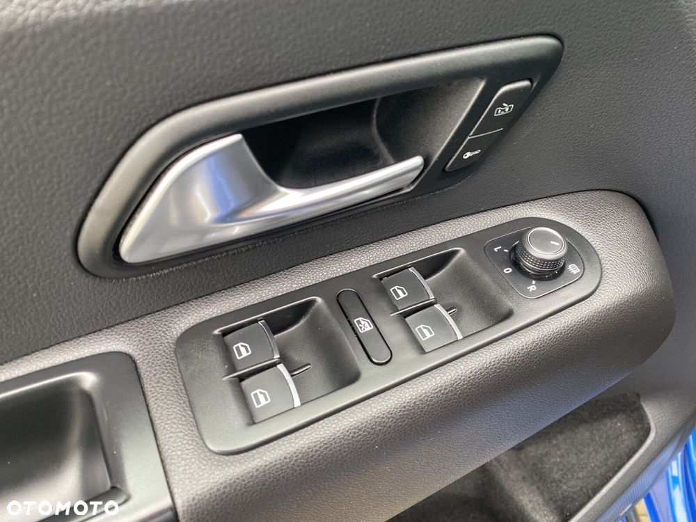 Volkswagen Amarok - 10