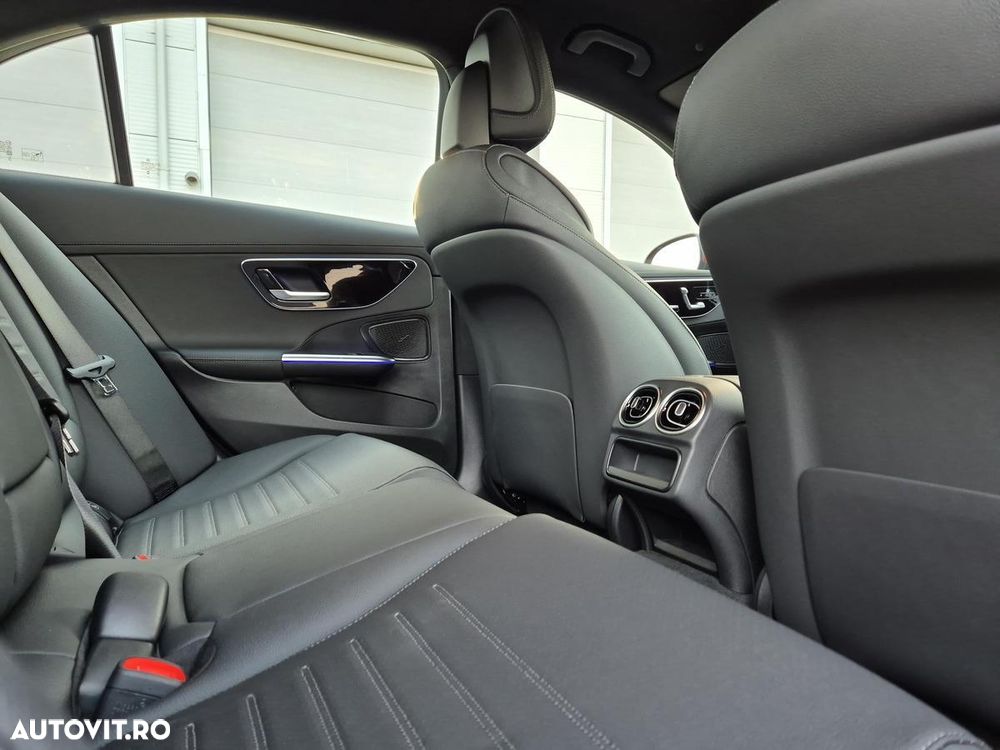 Mercedes-Benz C 300 PHEV 4MATIC - 13