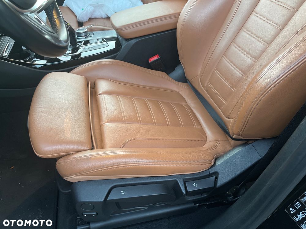 BMW X3 xDrive20d - 11